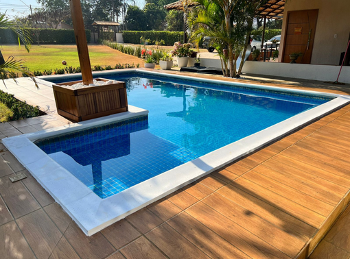 Piscina com led